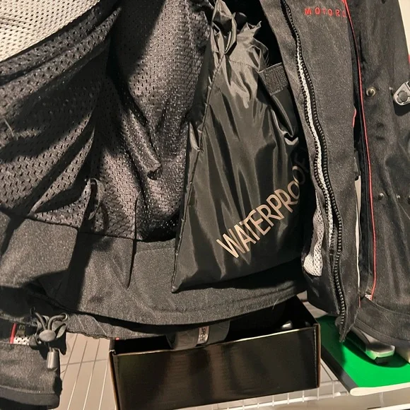 Harley Davidson Biker Jacket - Picture 3 of 3